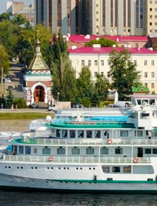 Теплоход Иван Кулибин